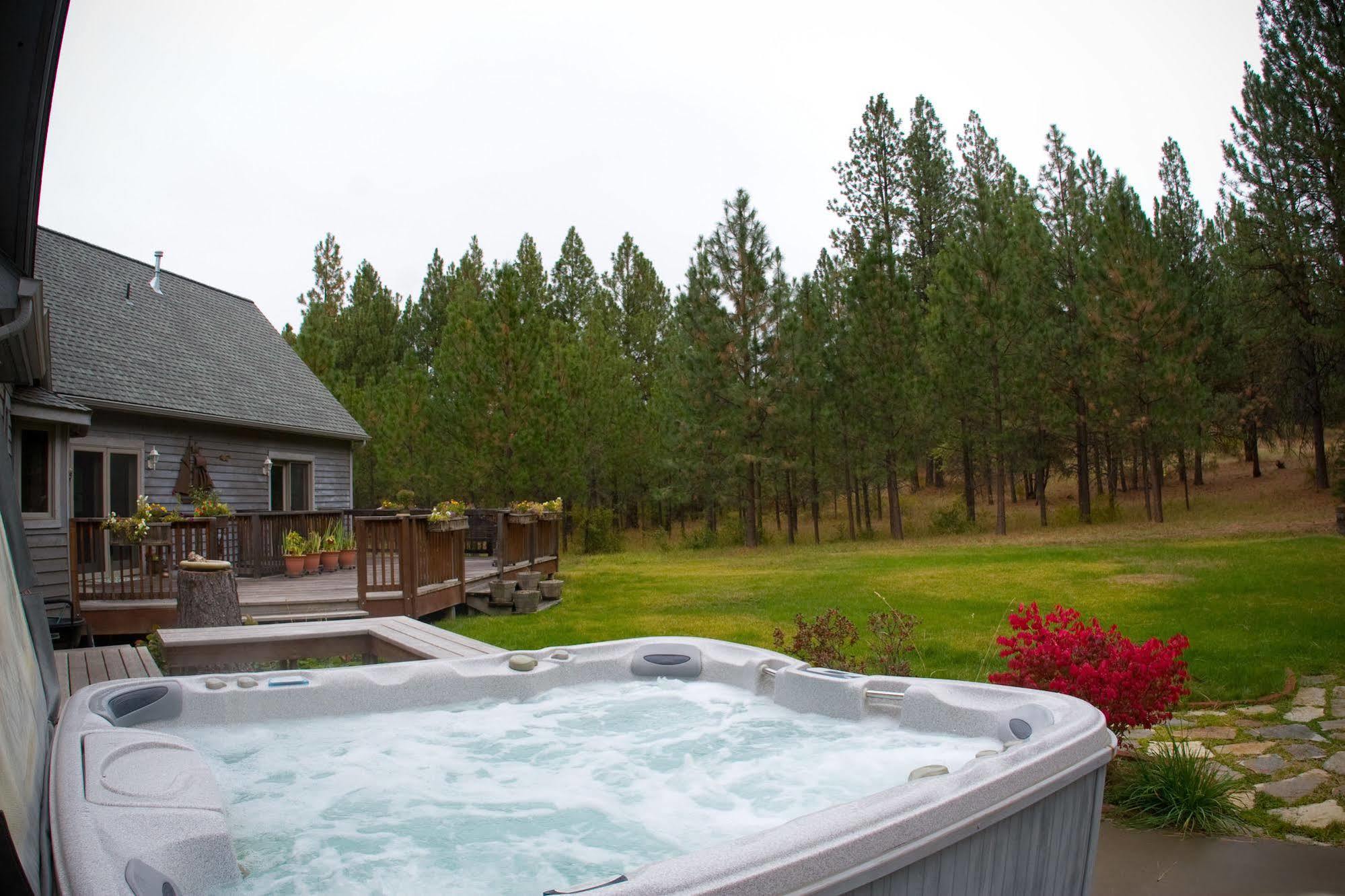 Idahome Bed And Breakfast Post Falls Bagian luar foto